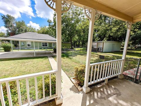 A home in Terrell