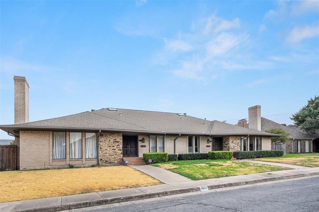 9103-05 Boedeker Circle