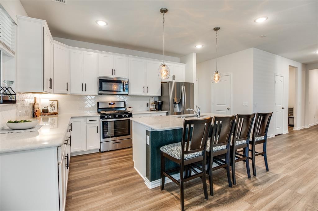 ANNA CROSSING - Residential