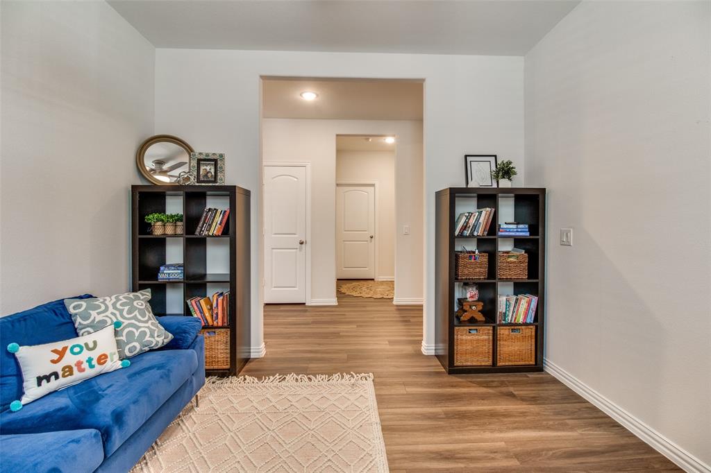 ANNA CROSSING - Residential