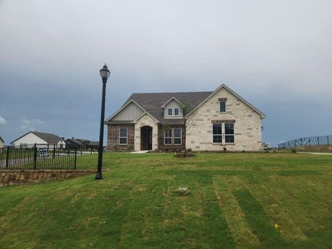 111 Clear Creek Lane New Fairview TX 76078