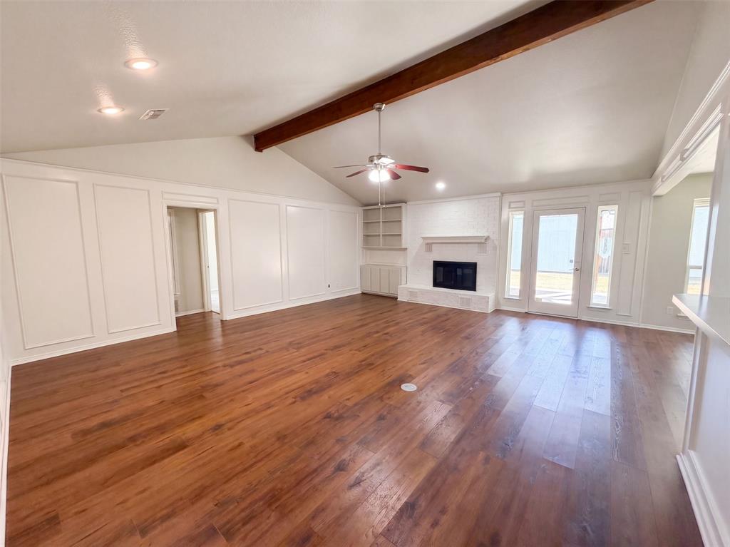 1208 Hillcrest Drive