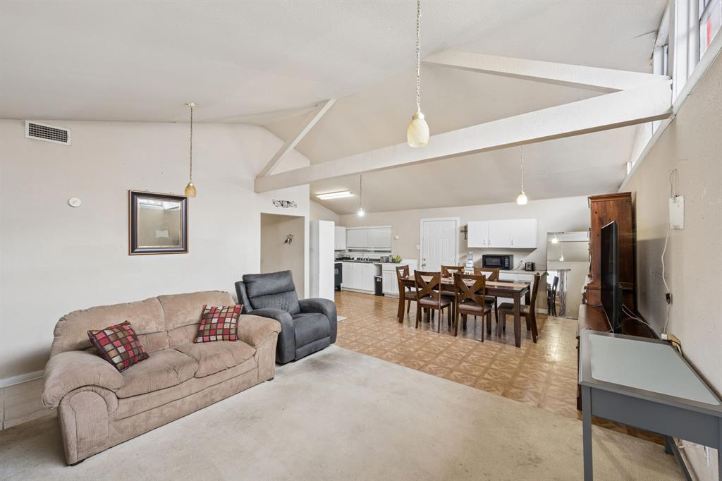 Smittys Point - Residential