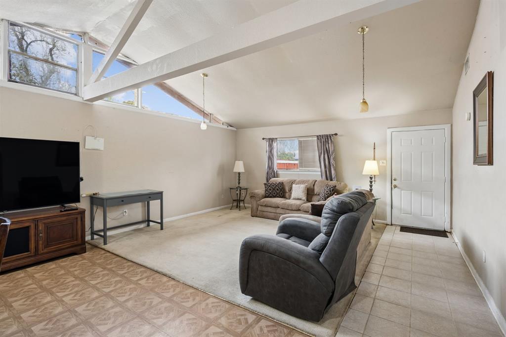 Smittys Point - Residential