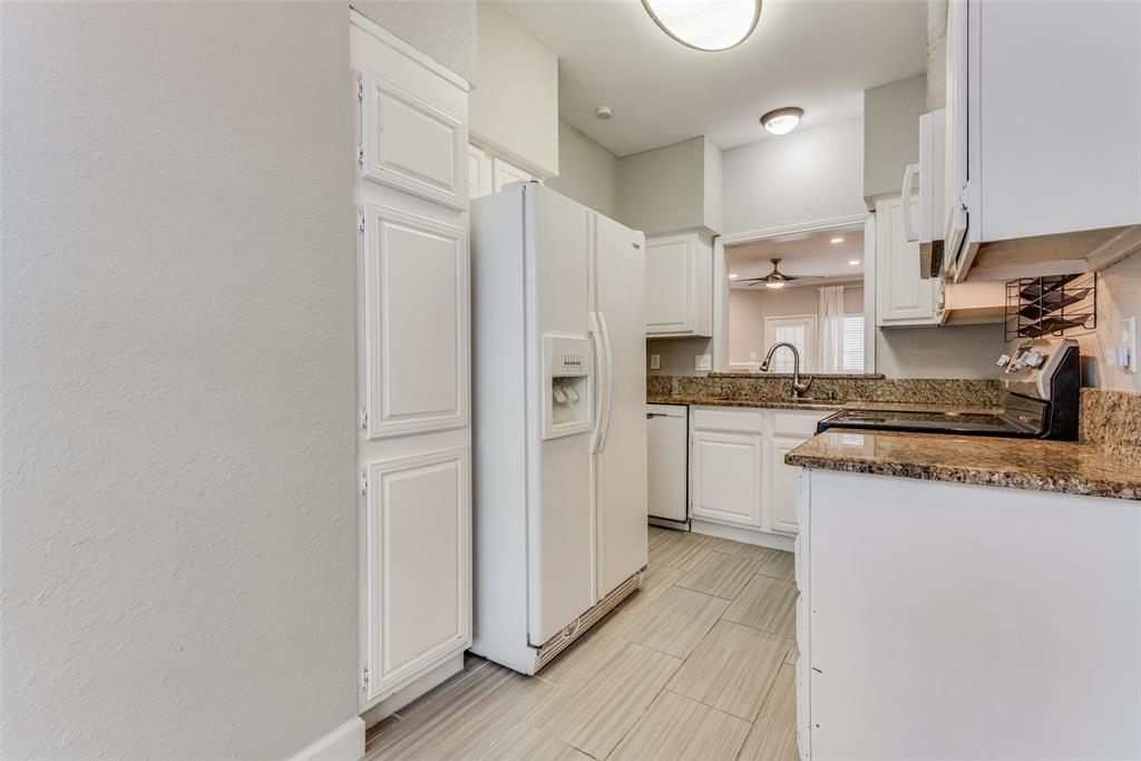 Lakeshore Condo - Residential