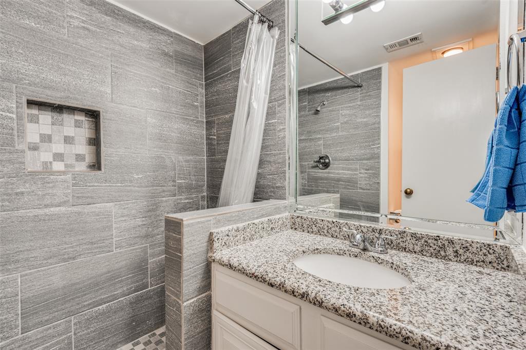 Lakeshore Condo - Residential