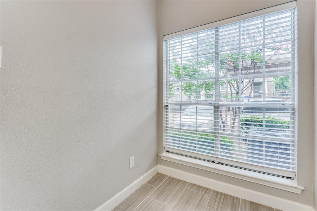 Lakeshore Condo - Residential