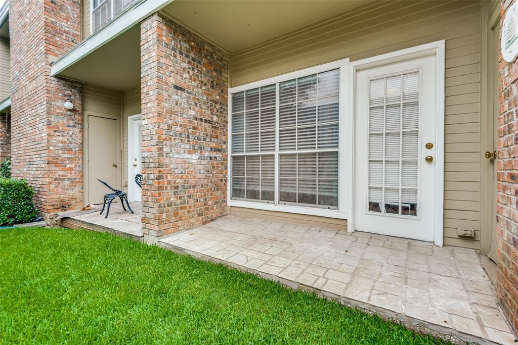 Lakeshore Condo - Residential