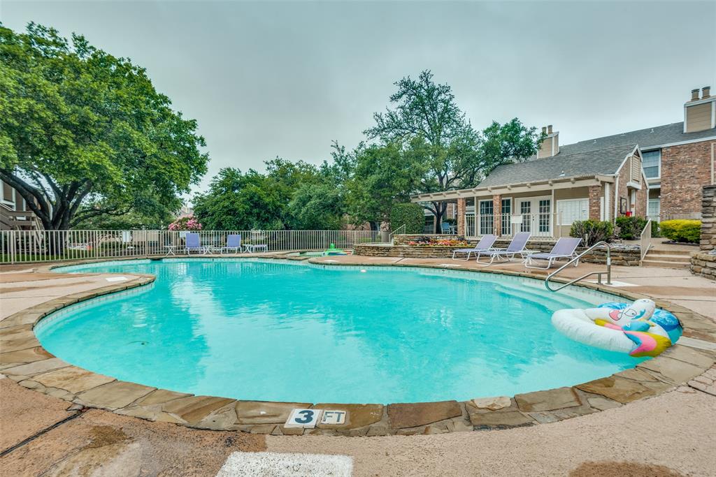 Lakeshore Condo - Residential