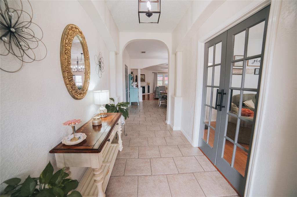 1213 Hampton Drive
