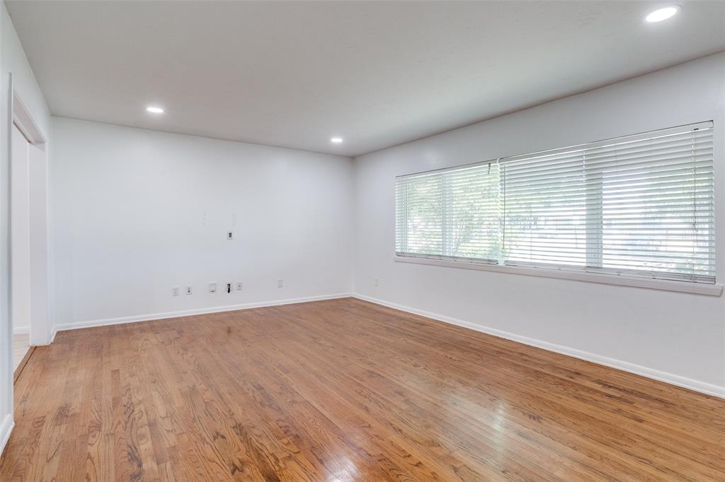 6418 E Lovers Lane