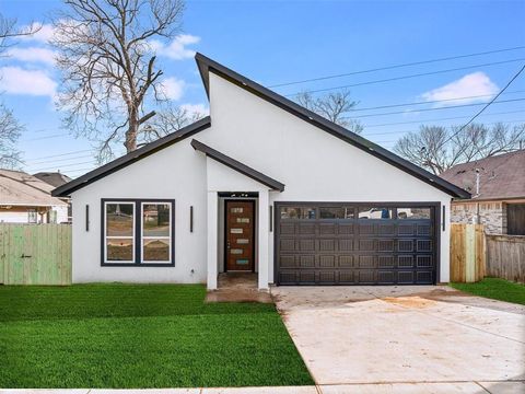 2610 S Ewing Avenue Dallas TX 75216