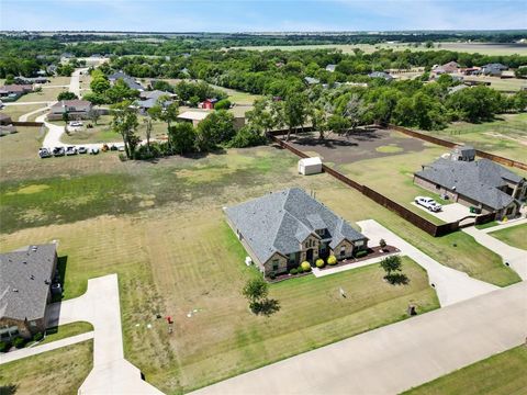 A home in Waxahachie