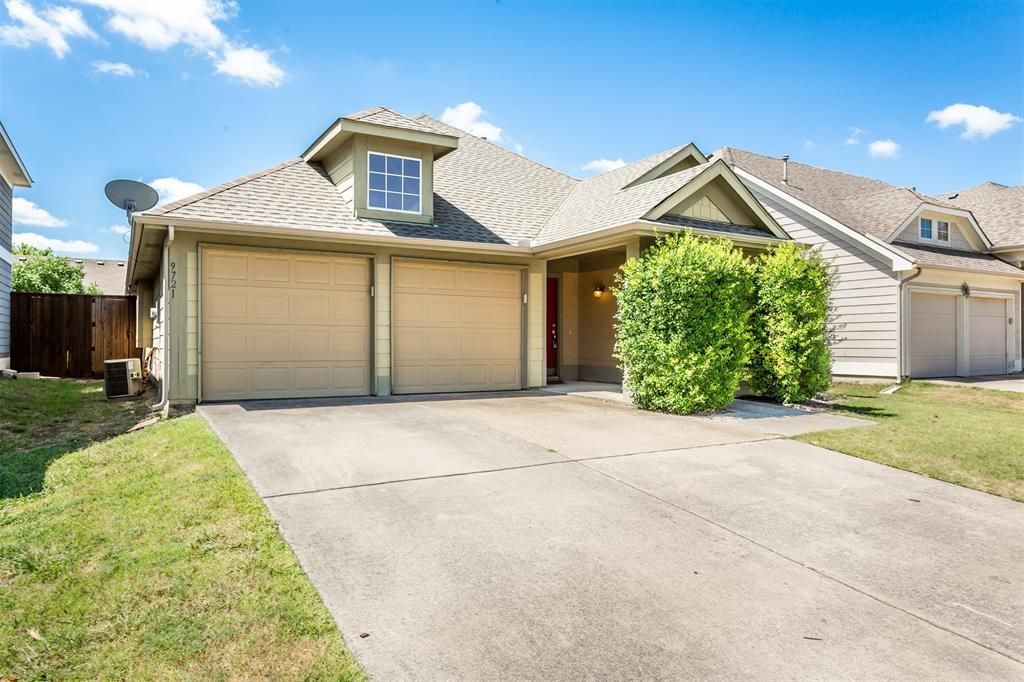 Photo of 9721 Meadow Rue Drive, McKinney, TX 75072 (MLS # 21209910)