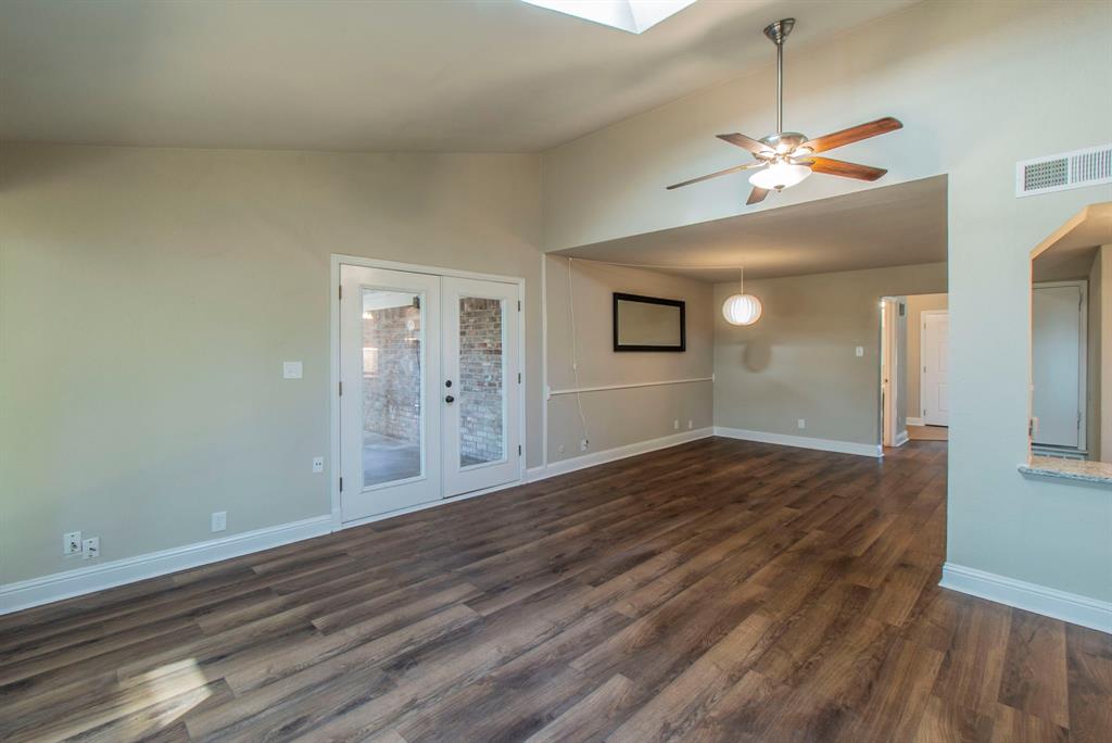 1404 Vancouver Drive