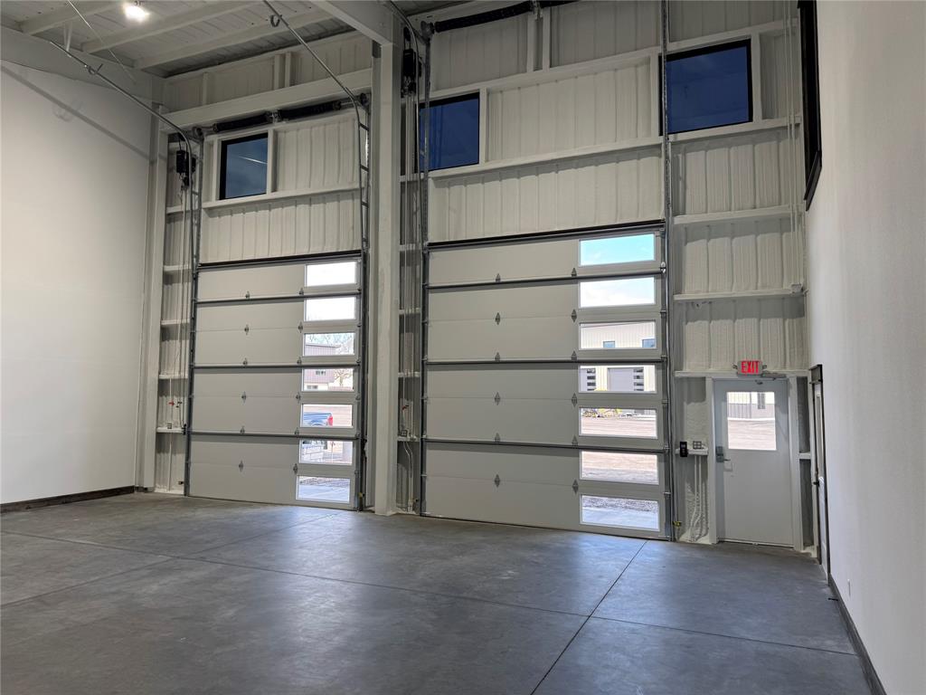 THE CHARLES AND PEG PEARCY ADDITION - Commercial Lease