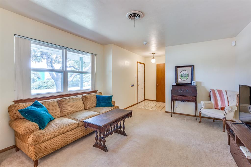 Mc Knight Manor Add - Residential