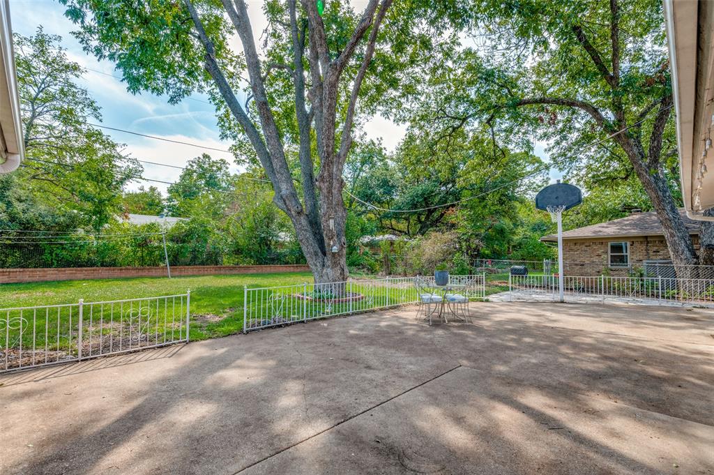 Mc Knight Manor Add - Residential