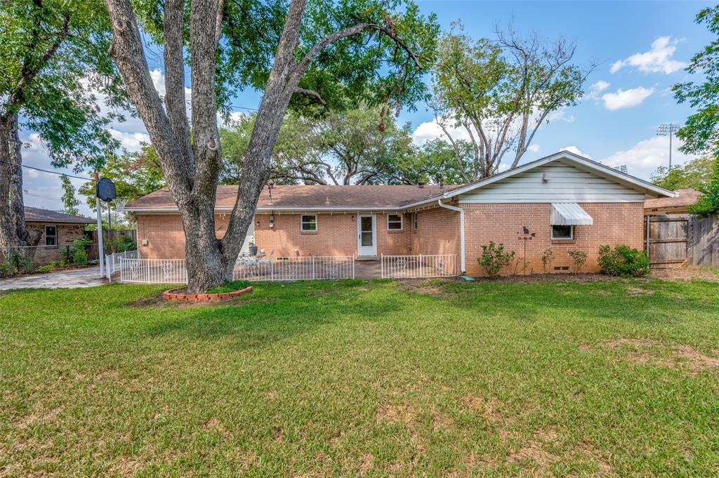 Mc Knight Manor Add - Residential