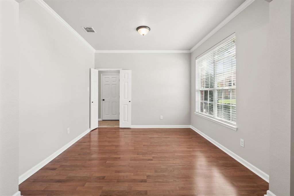 PINE RIDGE ESTATES PHASE ONE (CMC), BLK D, LOT 8 - Residential