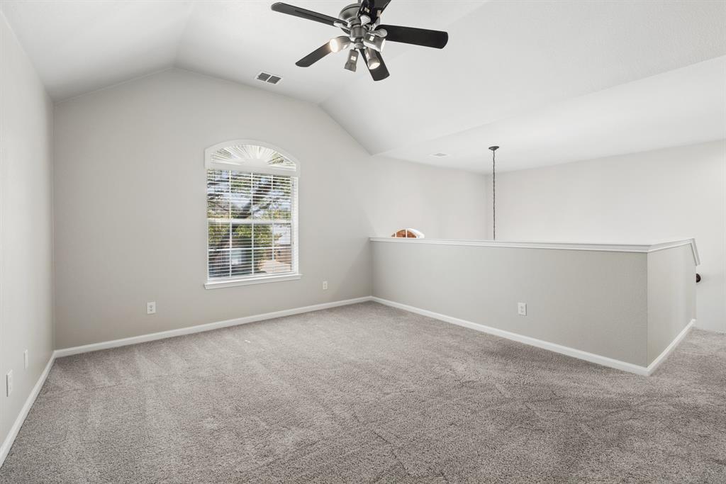 PINE RIDGE ESTATES PHASE ONE (CMC), BLK D, LOT 8 - Residential