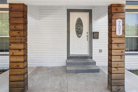 Tiny photo for 703 N Jester Avenue, Dallas, TX 75211 (MLS # 21101704)