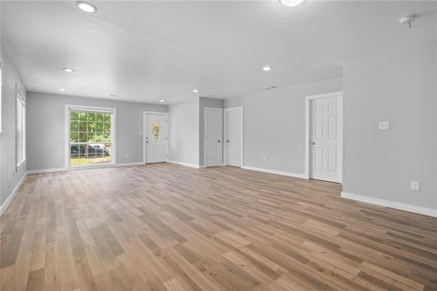 Tiny photo for 703 N Jester Avenue, Dallas, TX 75211 (MLS # 21101704)