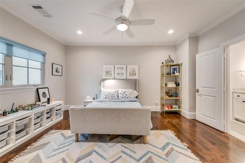 Tiny photo for 5608 Longview Street, Dallas, TX 75206 (MLS # 21089601)