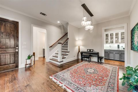 Tiny photo for 5608 Longview Street, Dallas, TX 75206 (MLS # 21089601)