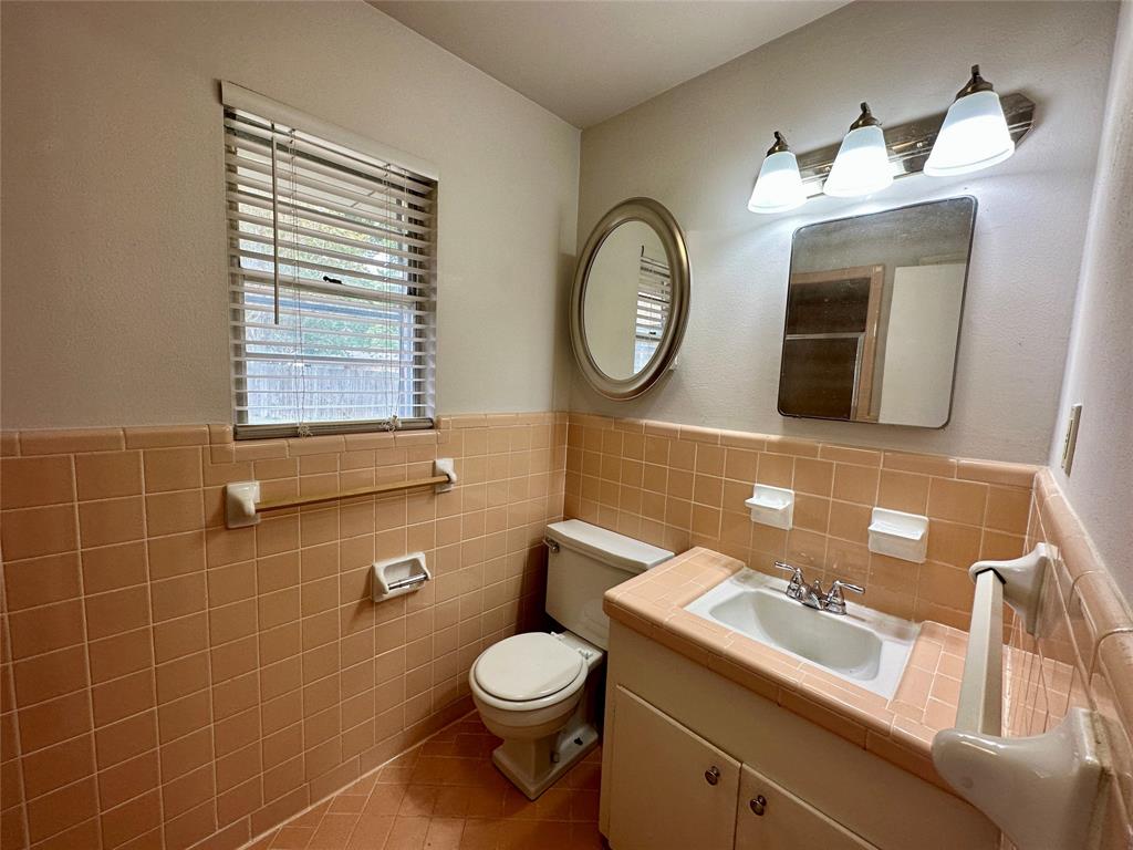 University Terrace Rev - Residential Lease