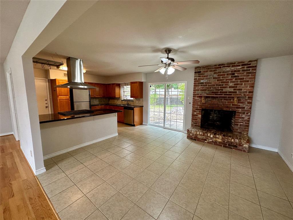 University Terrace Rev - Residential Lease