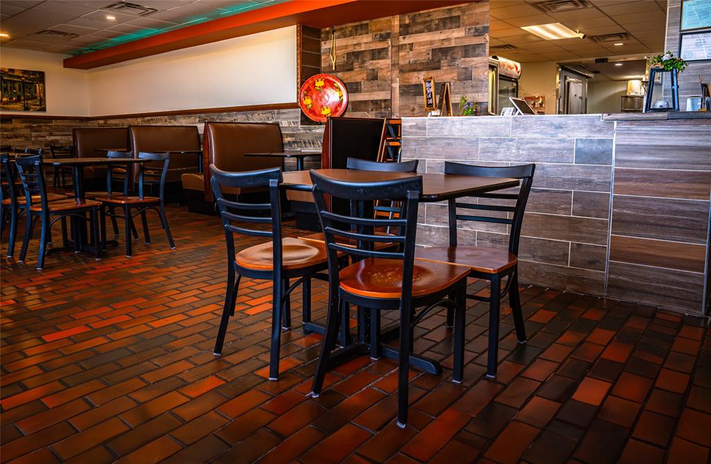 Unknown - Commercial Sale