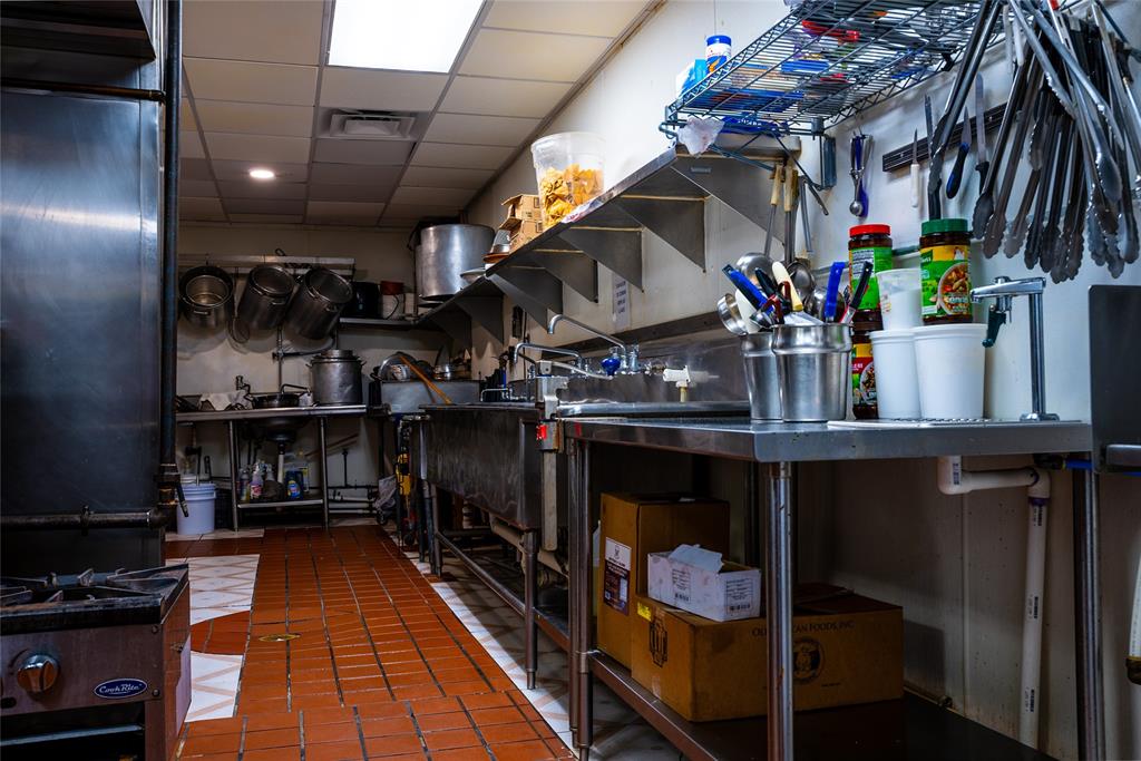 Unknown - Commercial Sale