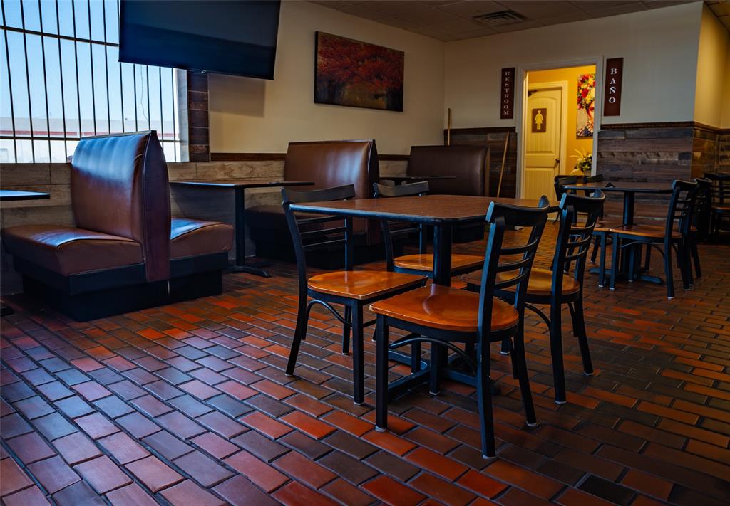 Unknown - Commercial Sale