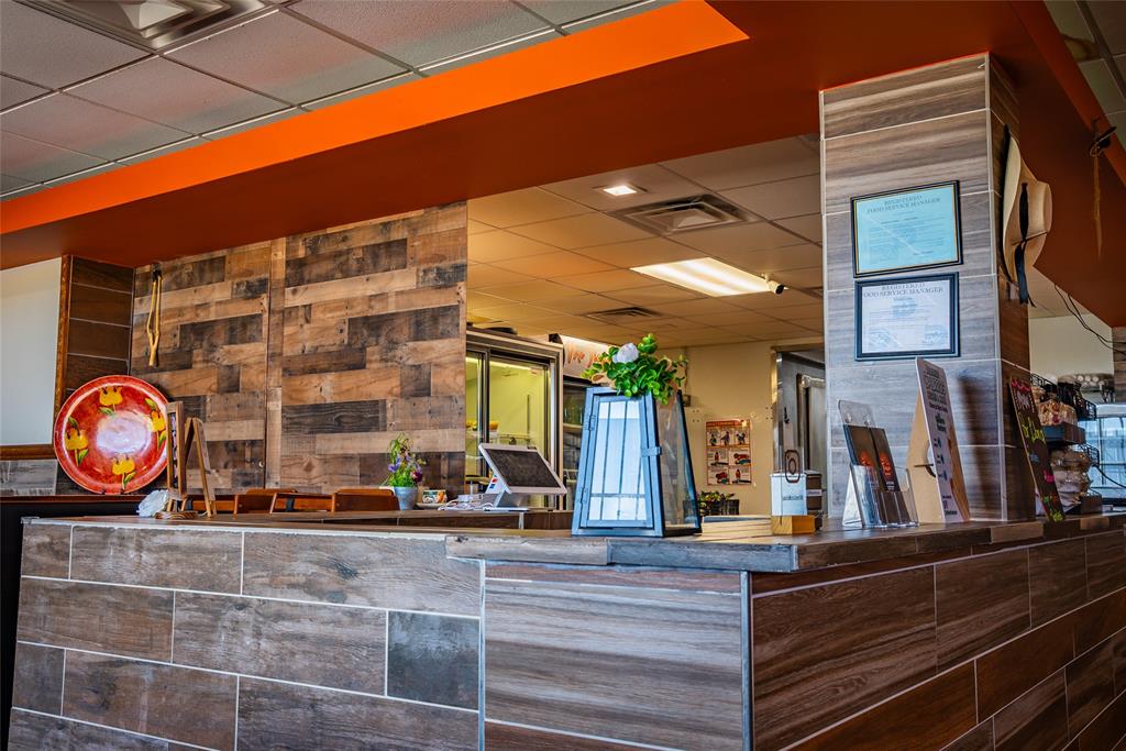 Unknown - Commercial Sale