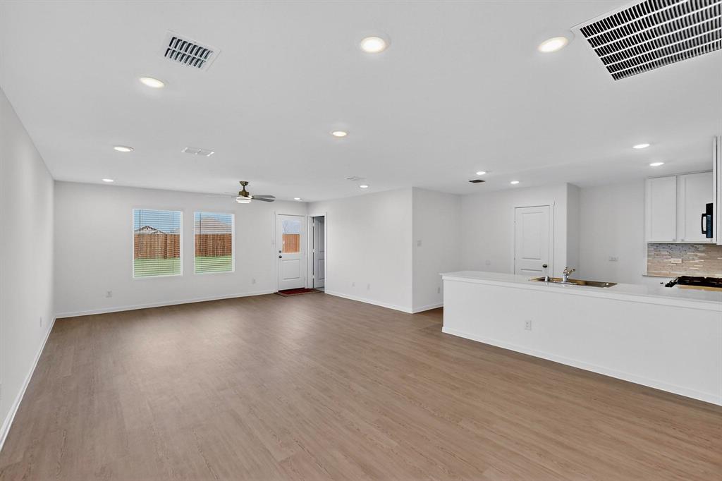 HONEY CREEK ADDITION, PHASE 2 (CMC) - Residential Lease