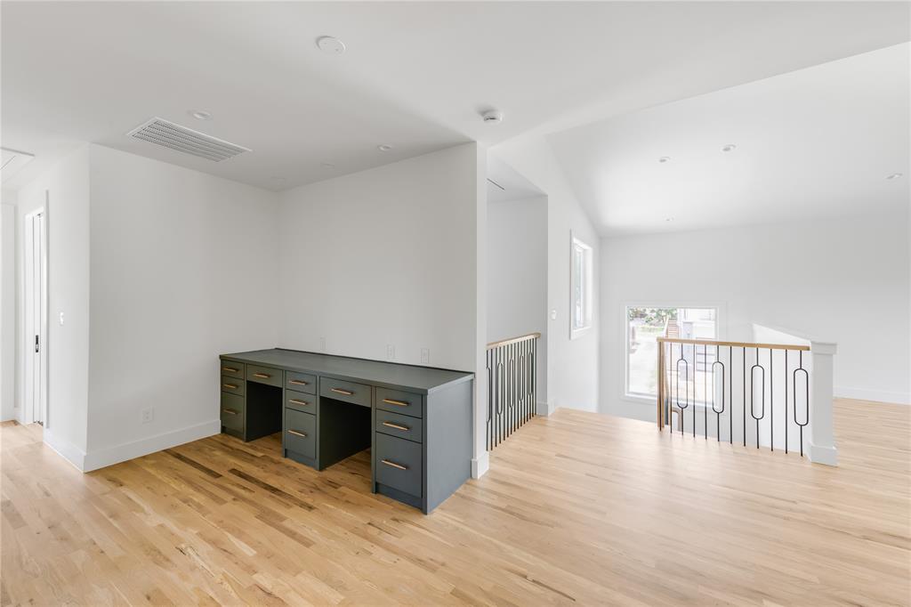 Ross Ave Annex - Residential