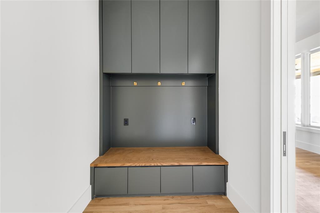 Ross Ave Annex - Residential