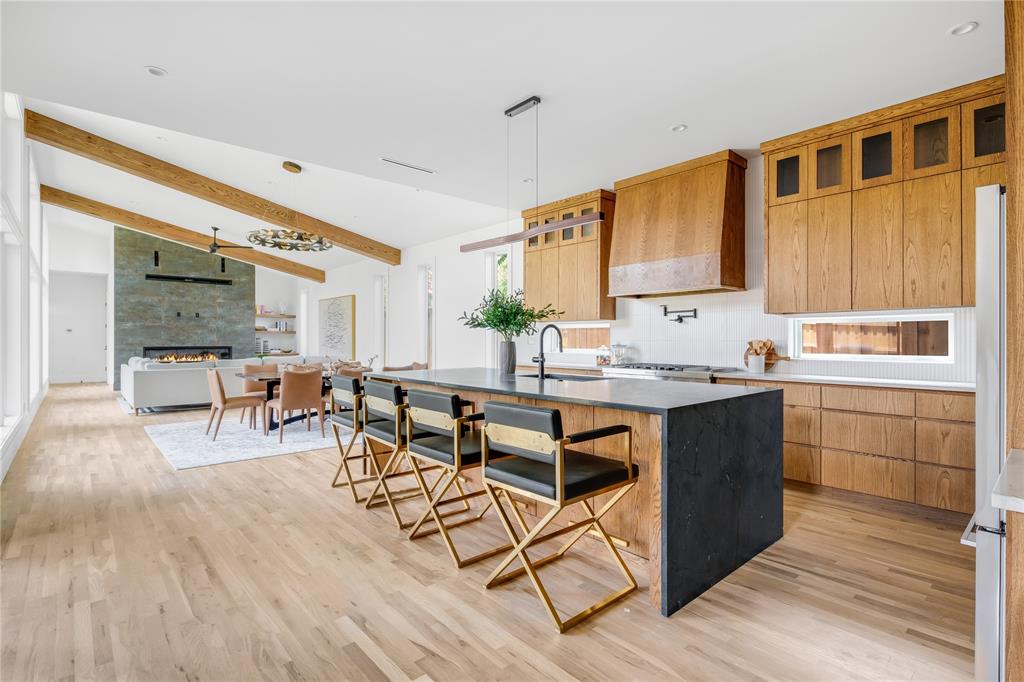 Ross Ave Annex - Residential