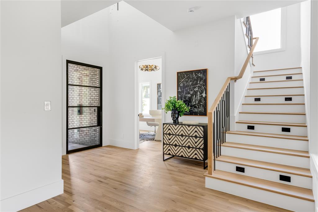 Ross Ave Annex - Residential