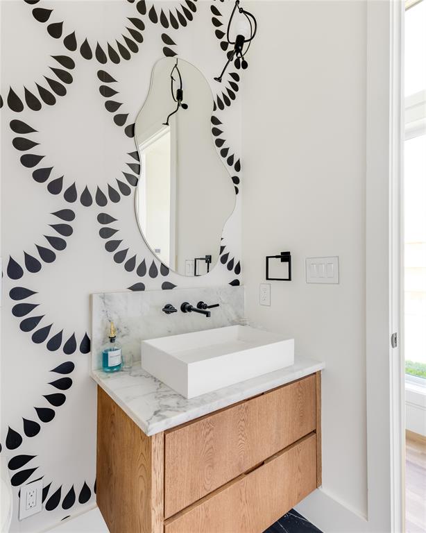 Ross Ave Annex - Residential