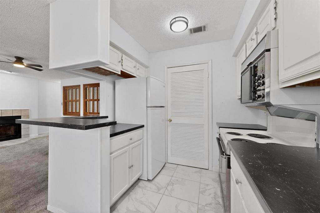 Cloisters Condo The - Residential