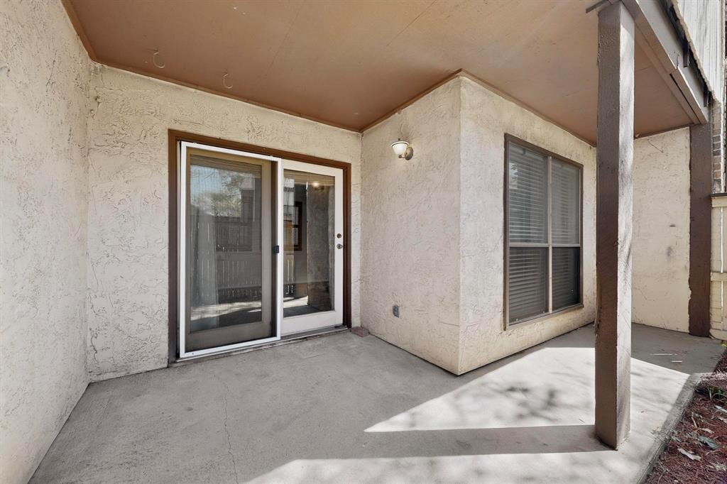 Cloisters Condo The - Residential