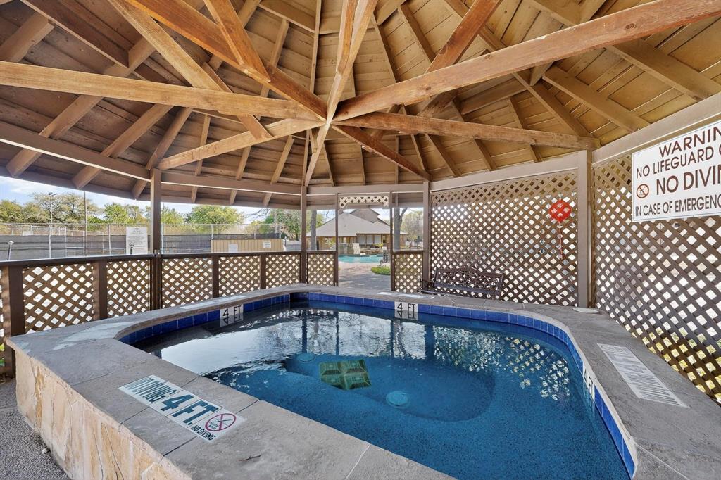 Cloisters Condo The - Residential