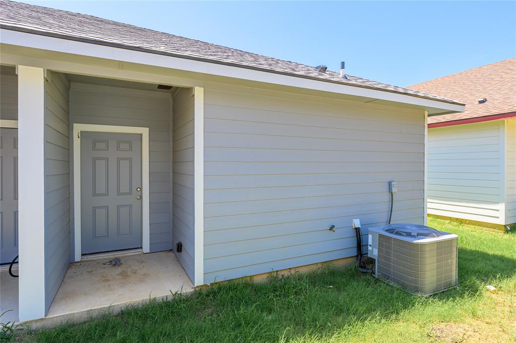 DarMack - Residential Lease