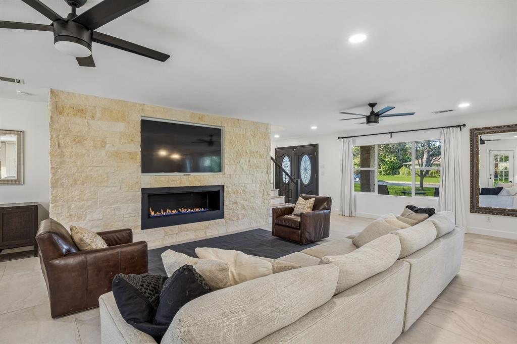 Casa Linda Estates - Residential