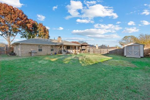 A home in Krum