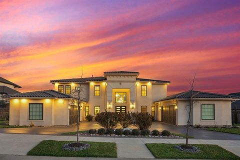 1121 Excalibur Boulevard Lewisville TX 75056