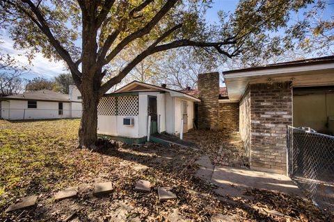 A home in DeSoto