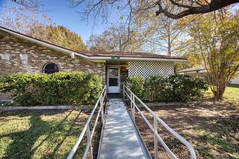 A home in DeSoto